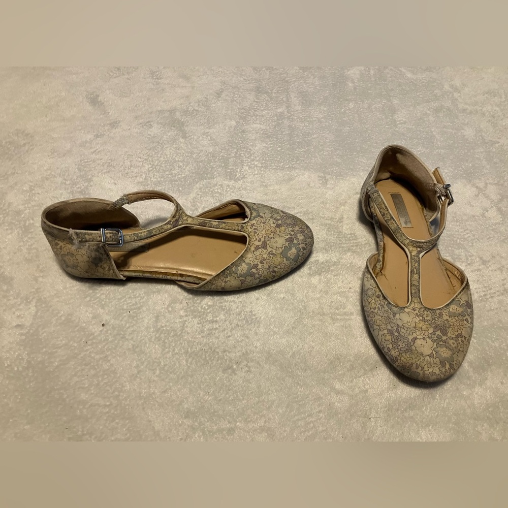 Chic Flower Patterned Kids Flats